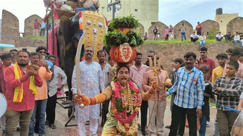 Rakesh Anna Bonum At Golconda Bonalu Golconda Bonam Started