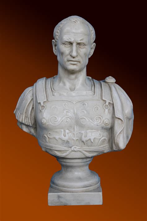 Vendita BUSTO DI GIULIO CESARE IN MARMO RICOMPOSTO H Cm 43 Studio