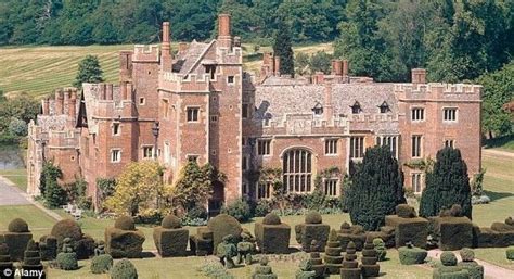 17 Best images about Alive,Lost or abandoned mansions UK on Pinterest ...