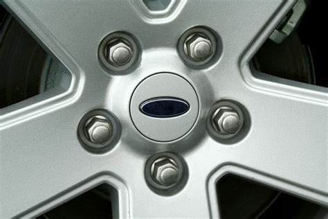 Lug Nut Size And Type Guide Chart With Most Manufacturers