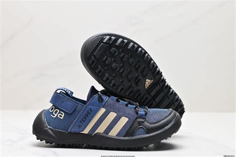 Аквашуз adidas - купить с доставкой по выгодным ценам в интернет ...