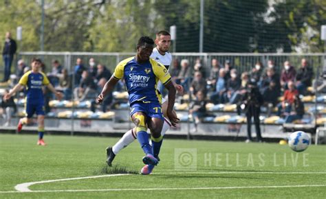 Hellas Verona Yeboah A Titolo Definitivo Al Monopoli Hellas Live