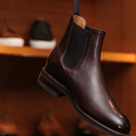 Đặc Điểm và Cách Phối Đồ Với Giày Chelsea Boot Nam