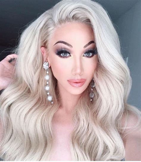 Plastique Tiara Tiara Queen Makeup Blonde Hair Looks