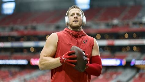 Arizona Cardinals J J Watt Plays Days After Having Heart Shocked Back Into Rhythm Fox 10