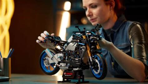 LEGO Yamaha MT 10 SP Una Moto Hyper Naked De Juguete Que Emociona A Los Bikers De Cero A 100