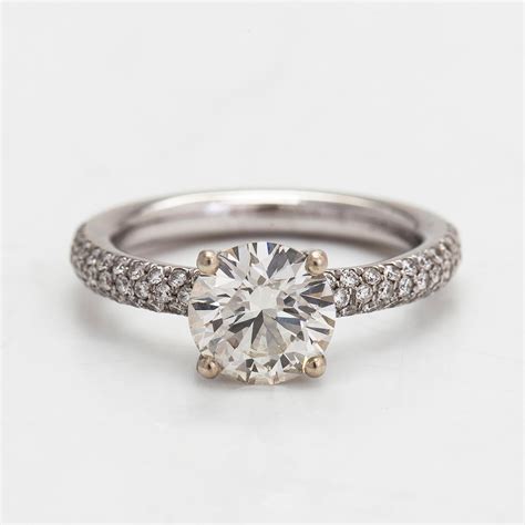 Ring 14K Vitguld Briljantslipad Diamant Ca 1 80 Ct Samt Mindre