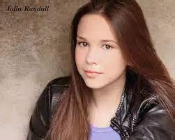 Julia Laurette Randall Age, Biography, Height, Personal Life, Net Worth ...