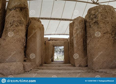 Hagar Qim Temple | Inside stock photo. Image of holed - 132581990