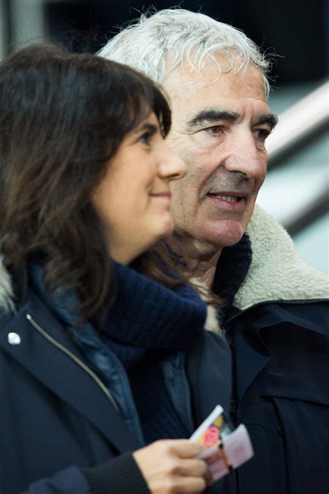 Photo Estelle Denis Et Raymond Domenech En Couple Au Parc Des Princes