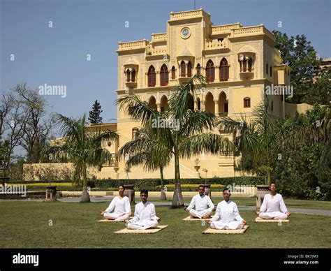 Ananda india hi-res stock photography and images - Alamy