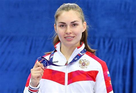 София Позднякова. Биография