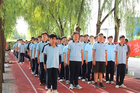 军训进行时 用汗水致敬青春 校园新闻 郑州市实验中等专业学校 官方网站