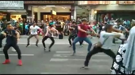 FlashMob Beksan Wanara Di Jalan Malioboro YouTube