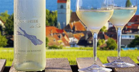 Bodensee der See probiert mal unser 2019er Cuvée Winzerverein Hagnau