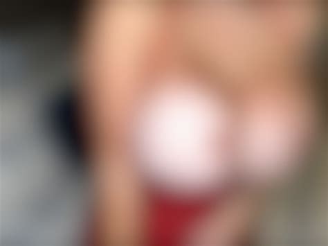 Milf Brittany Elizabeth Tease In Bed With Her Huge Natural Tits Kostenlose Pornovideos YouPorn