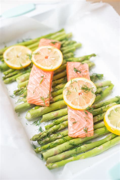 Zalm Met Groene Asperges Uit De Oven Ohmyfoodness