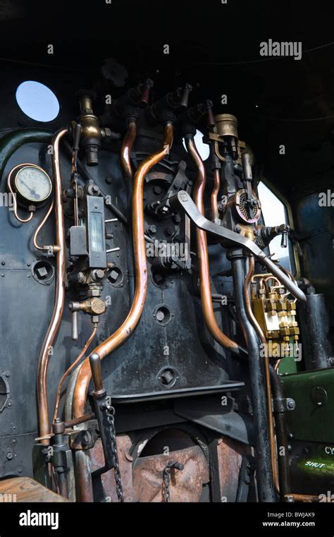 Footplate Controls Hi Res Stock Photography And Images Alamy