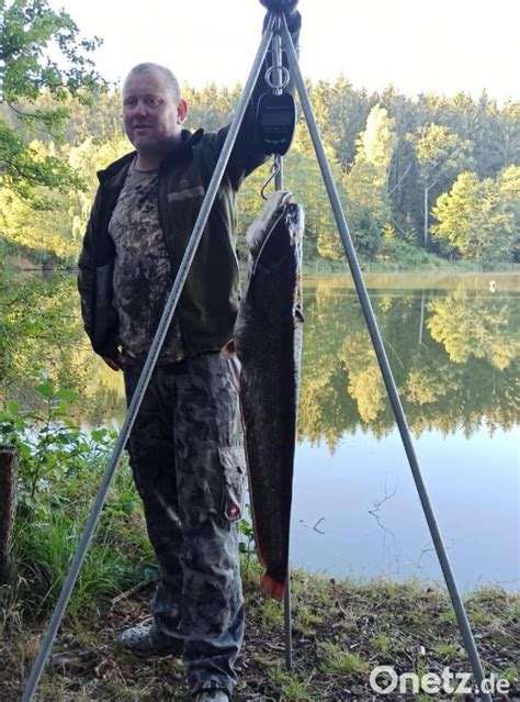 Fischereiverein Stiftland holt Waller aus dem Rothenbürger Weiher Onetz