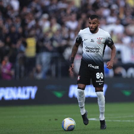 Corinthians confirma lesão muscular e Alex Santana vira desfalque