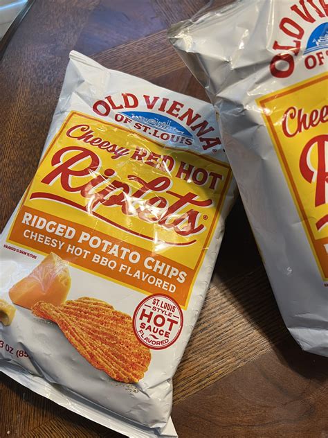 Old Vienna Cheesy Red Hot Riplets Rchips