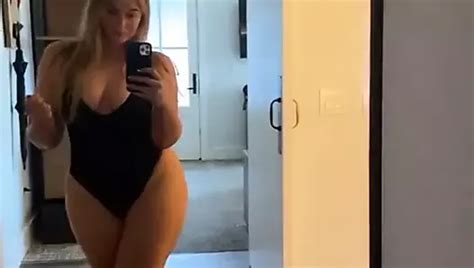 Free Eating Big Pussy Porn Videos XHamster