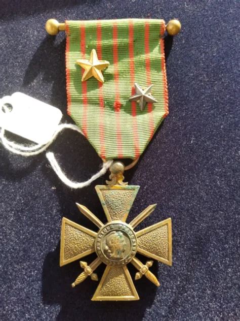 Ww French Croix De Guerre France War Medal Original With