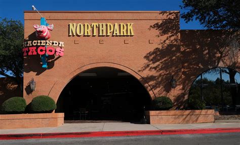 Small mall Shoppes at Northpark in OKC rolls with retail for 50 years