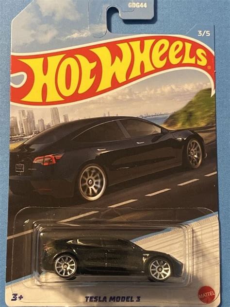 Tesla Model 3 Hot Wheels 2022 Neu gemäss Beschreibung in Schwerzenbach für CHF 7 5 mit