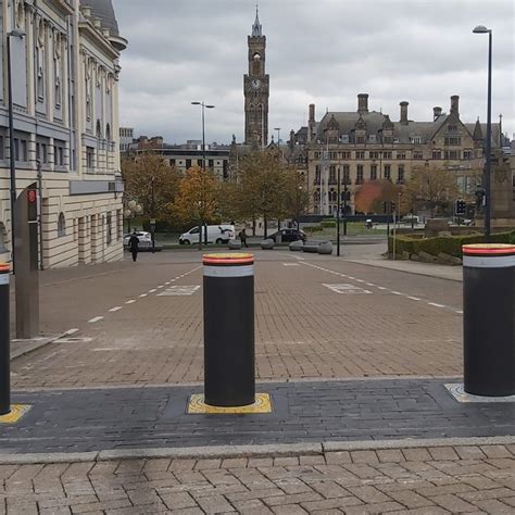 The Top 4 Uses Of Automatic Security Bollards In The UK MACs Bollards