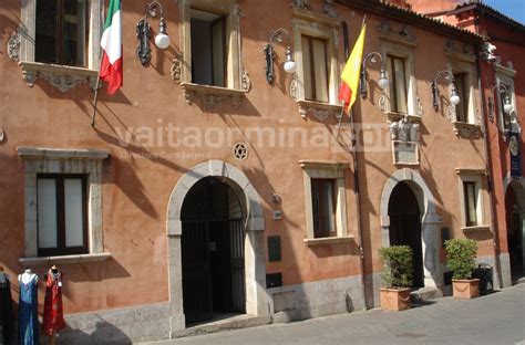 Taormina Palazzo Dei Giurati Attivato Il Progetto Borse Lavoro