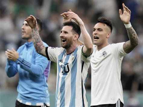 Lionel Messi and Argentina bounce back with win over Mexico : NPR