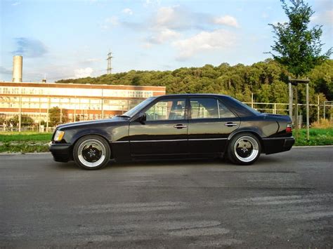 Mercedes Benz W124 E500 Black On Black Benztuning