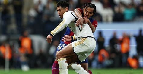 Kounde y Ronald Araujo son señalados tras goleada de Real Madrid vs