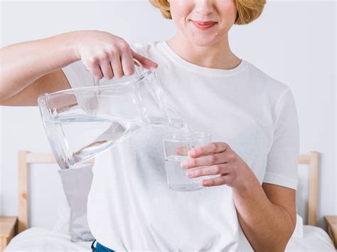 Estudo revela riscos e limitações do jejum prolongado à base de água