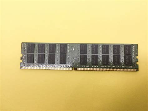 M393A2G40DB0-CPB SAMSUNG 16GB (1X16GB) 2RX4 PC4-2133P DDR4 1.2V Server ...