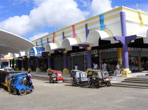 File:Casiguran sorsogon public market.jpg - Philippines