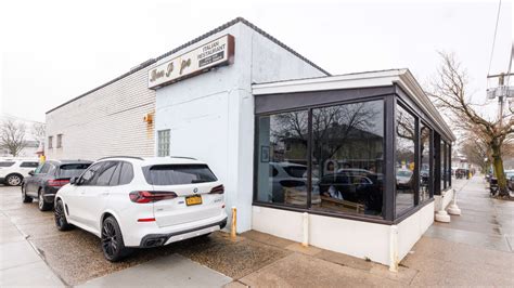 Don Peppe Review - Ozone Park - New York - The Infatuation