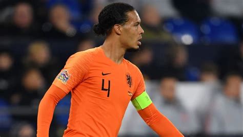 Precioso El Gesto De Van Dijk Con El Colegiado Del Alemania Holanda