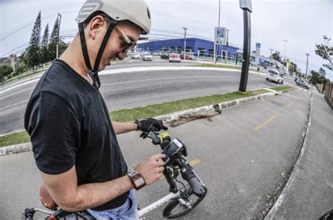 Aplicativo indica as vias onde é possível pedalar e estacionar a