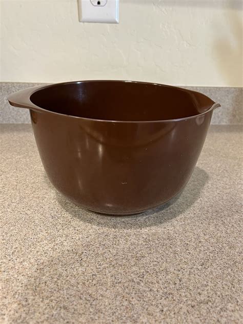 Vintage Rosti Mepal Denmark Mixing Bowl With Spout Melamine 2 1 2L Dark