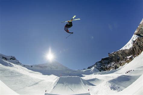 Hunter Henderson '21 Named to the U.S. Ski and Snowboard Team
