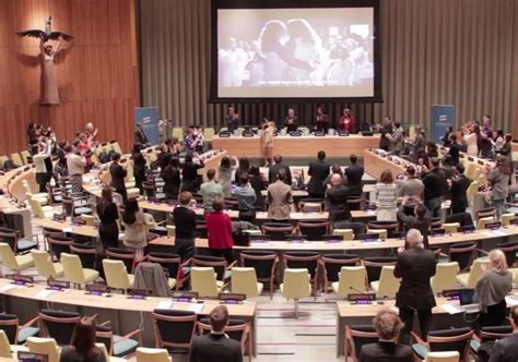 Ego Daniela Mercury E Malu Ver Osa Se Beijam Em Evento Na Sede Da Onu