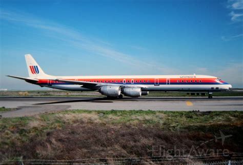 Photo Of United DC87 N8086U FlightAware