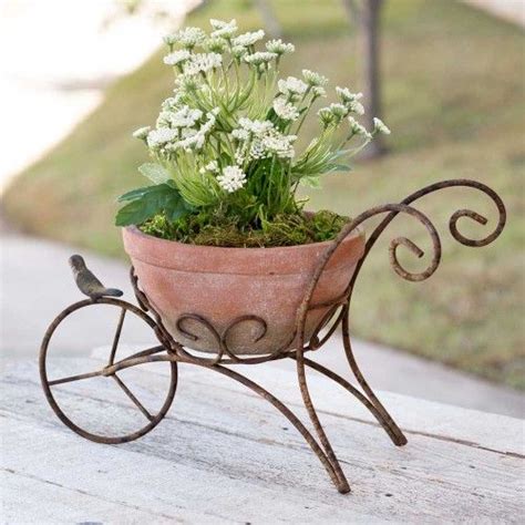 Farmhouse Vintage Wheelbarrow Planter Wheelbarrow Planter Metal Garden Art Plant Decor Indoor