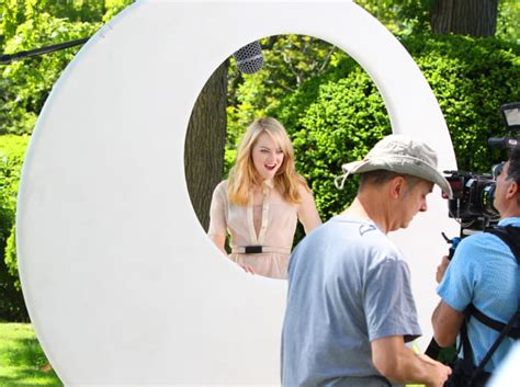 HOT STONE Emma Stone On The Best Thing She Gets From Her Makeup Artist What Terrifies Her