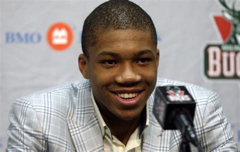 Giannis Antetokounmpo Height, Weight, Age, Girlfriends, Family ...