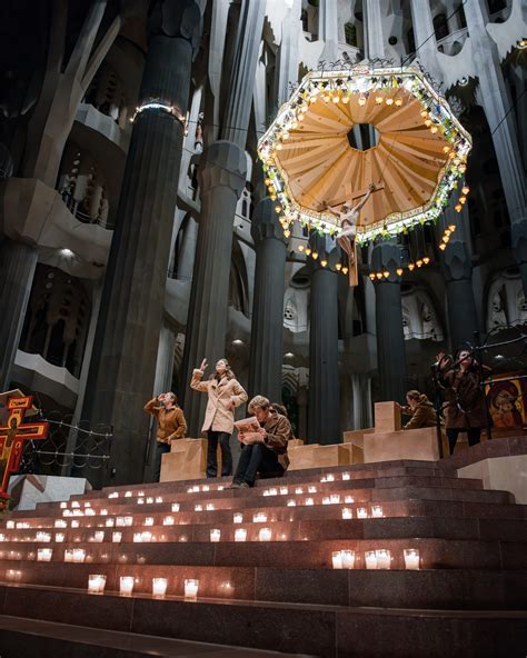 Pregària Taizé a la Sagrada Família Església Jove Barcelona