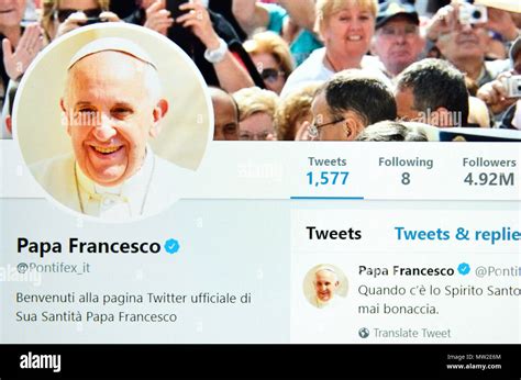 Pope Francis Official Italian Twitter Page Hi Res Stock Photography And