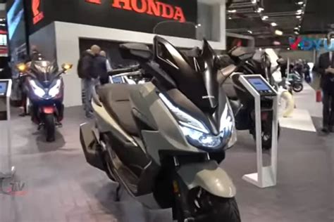 Motor Baru Matic Honda Forza Pangku Desain Futuristik Intip